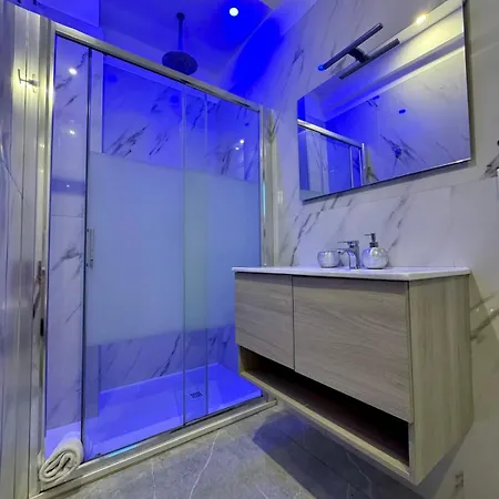 Cozy - 2 Milán